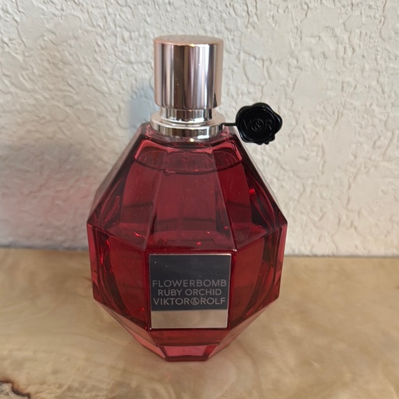 Victor & Rolf Flowerbomb Ruby Orchid 5 oz